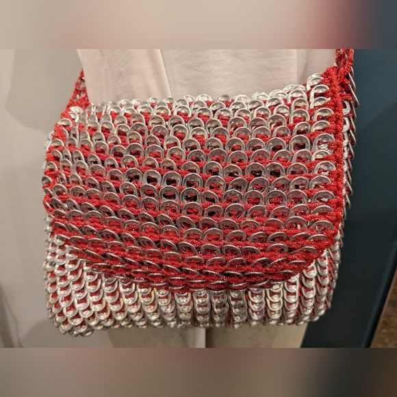 Rare vintage aluminum pop can tab crocheted purse large size capacity Silver/Red - Picture 16 of 17